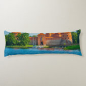 美しい中世の城オンブルーレイク ボディピロー (裏面)