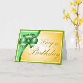 美しい光沢のある緑のリボンの誕生日 カード (黄色い花)