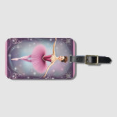 美しい冬のブルネットバレリナピンクパープル ラゲッジタグ (正面横)