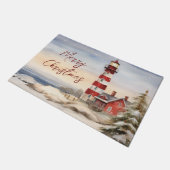 美しい冬のライトハウスシーンメリークリスマス ドアマット (アングル)