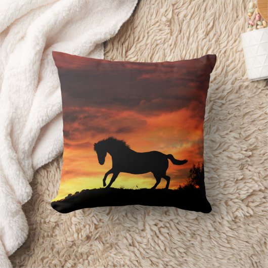 美しい南西の色の馬と夕日 クッション (ブランケット)