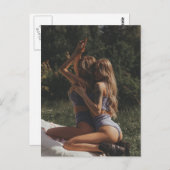 美しい双子の屋外の魅力モデル写真 ポストカード (正面/裏面)