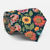 美しい夏の花を黒背景にカラフルに。 ネクタイ (ロール)