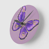 美しい大きな紫色の蝶 ラウンド壁時計 (傾斜)