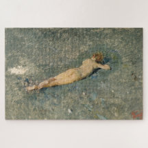 美しい女性が日光浴をするビーチ