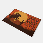 美しい女性のカーボーイと彼女の人生の乗り物 ドアマット (アングル)