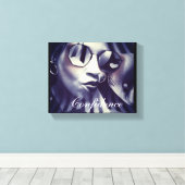 美しい女性のキャンバスウォールアート写真。 キャンバスプリント (インサイチュ (ウッドフロア))