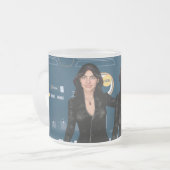 美しい女性のコンピューター画面の背景 フロストグラスマグカップ (正面左)