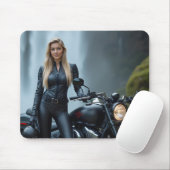美しい女性オートバイの滝の隣 マウスパッド (マウス)