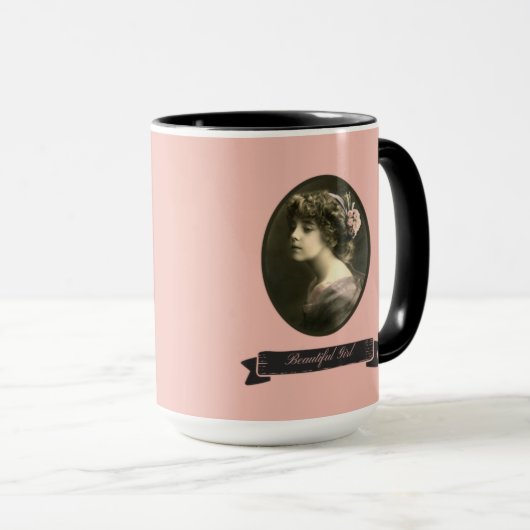 美しい少女の懐かしい写真 マグカップ (正面右)