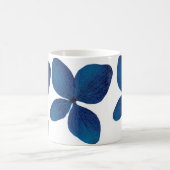 美しい手の絵を描水色ダークブルー コーヒーマグカップ (中央)