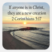 美しい日の出2コリント5:17デザイン スクエアシール (正面)