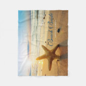 美しい日没のビーチのカスタムなビーチの花嫁 フリースブランケット (正面)