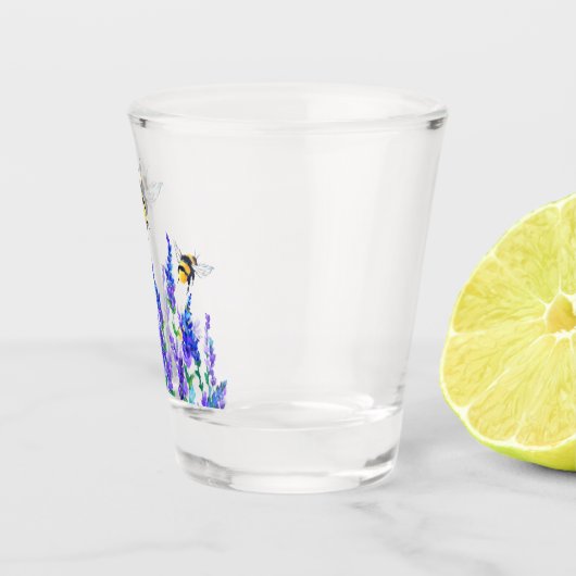 美しい春の花とビー飛んでいるツ – スケッチ ショットグラス (右)