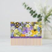 美しい春の花コラージュバイオレットイエロー ポストカード (スタンド正面)