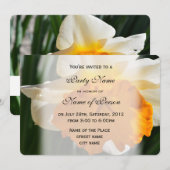 美しい春の黄色と白の水仙の花パーティー 招待状 (正面/裏面)