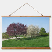 美しい木々のある風景 吊り下げ型タペストリー (正面)