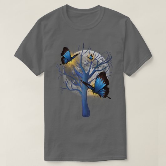 美しい木に魅了された蝶 Tシャツ (デザイン正面)