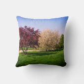 美しい木の風景 クッション (裏面)