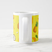 美しい果実のパターン黄色 ジャンボコーヒーマグカップ (裏面)