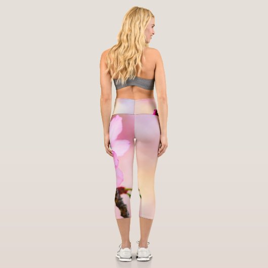 美しい桜さくらんぼ花 カプリレギンス (裏面)