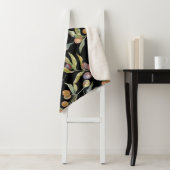 美しい水の色のイタリアンオリーブ模様ブラック シェルパブランケット (インサイチュ)