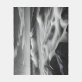 美しい波 フリースブランケット (正面)