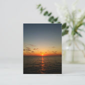 美しい海の夕日 オレンジ 黄色 赤 ポストカード (スタンド正面)
