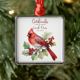 美しい深紅色が愛する人々に現れる メタルオーナメント