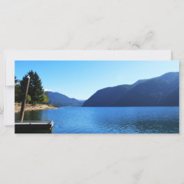 美しい湖と山の風景の青