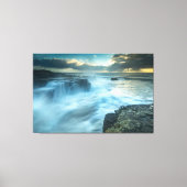 美しい滝の景色 キャンバスプリント (正面)