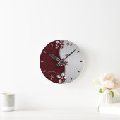 美しい濃い赤と銀の灰色のエフェクトフラワー ラウンド壁時計 (ホーム)