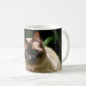 美しい猫とマグカップ コーヒーマグカップ (正面右)