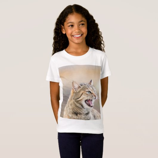 美しい猫 Tシャツ (正面フル)
