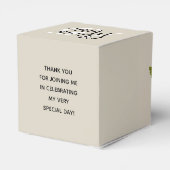 美しい白いエレガントガーデニア フェイバーボックス (裏面サイド)