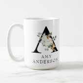 美しい白いフローラ金ゴールドアクセントMonogram A コーヒーマグカップ (左)