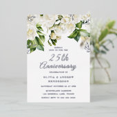 美しい白い花とシルバー 25周年記念 箔招待状 (立ち正面)