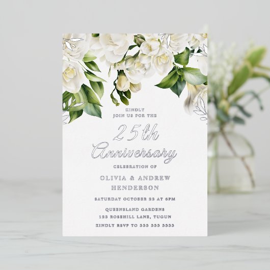 美しい白い花とシルバー 25周年記念 箔招待状 (立ち正面)