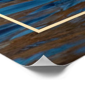 美しい白鳥と青い水 ポスター (角)