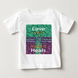 美しい素朴な割れた泥の愛の癒し文字芸術 ベビーTシャツ