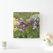 美しい紫色のアヤメの花の写真 スクエア壁時計 (ホーム)