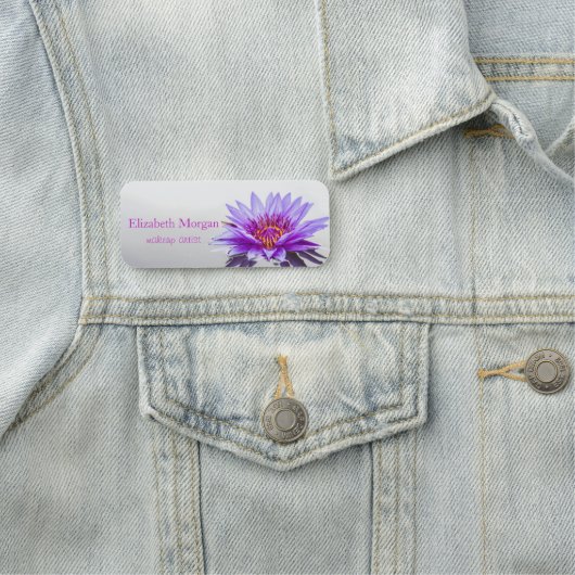 美しい紫色の蓮、湖 名札 (インサイチュ)