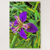 美しい紫色の虹彩花の開花 ジグソーパズル (縦)