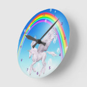美しい翼のユニコーン、虹とバブル時計 ラウンド壁時計 (傾斜)