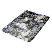 美しい花の薄紫バラ紫の青オンブラック バスマット (アングル)
