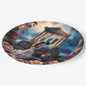 美しい花嫁と花婿が海辺に立つ ペーパープレート (アングル)