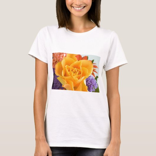 美しい花柄 Tシャツ (正面)