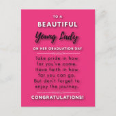 美しい若い女性のための卒業式2日目にお祝いメッセージ ポストカード (正面)