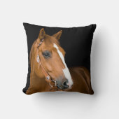 美しい茶色の白い四分の馬の写真 クッション (正面)