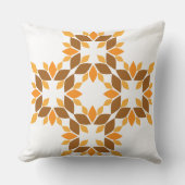 美しい茶色の花弁 クッション (正面)